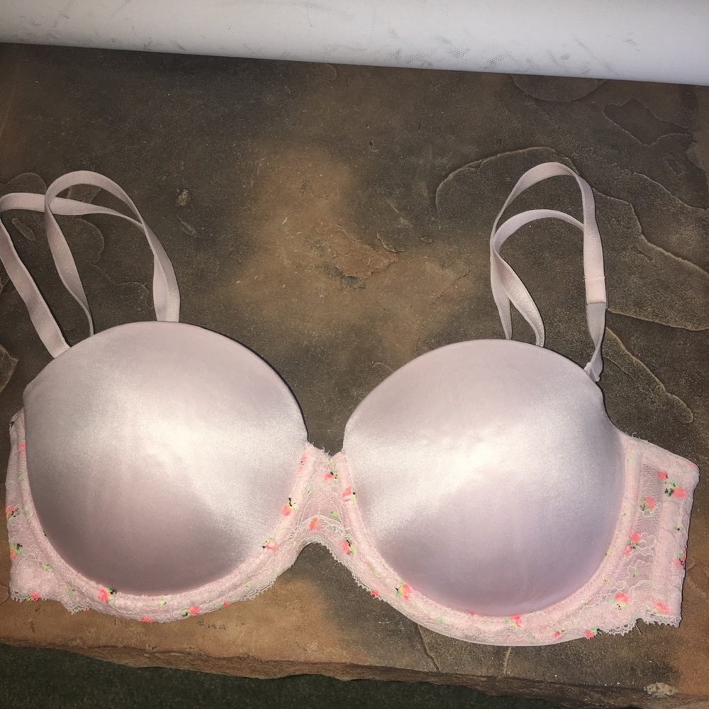 VS Pink Pushup Bra